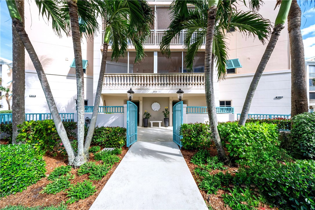 8814 S Sea Oaks Way 304