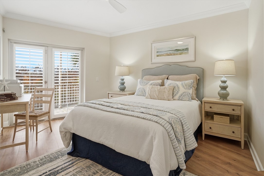 8814 S Sea Oaks Way 304