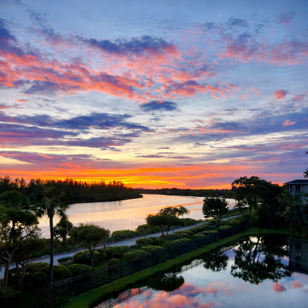 8814 S Sea Oaks Way 304