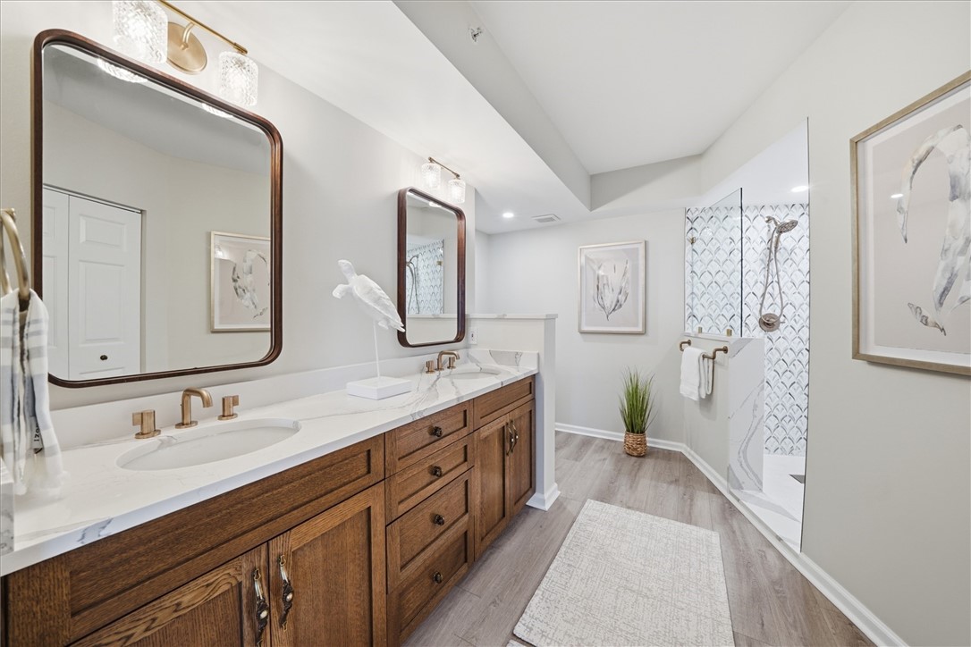 8814 S Sea Oaks Way 304