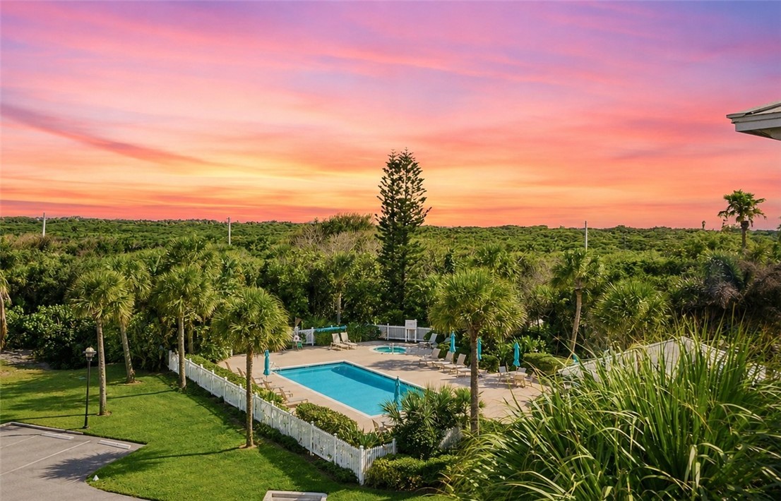 8814 S Sea Oaks Way 304