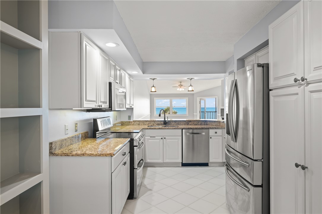 8880 N Sea Oaks Way 302