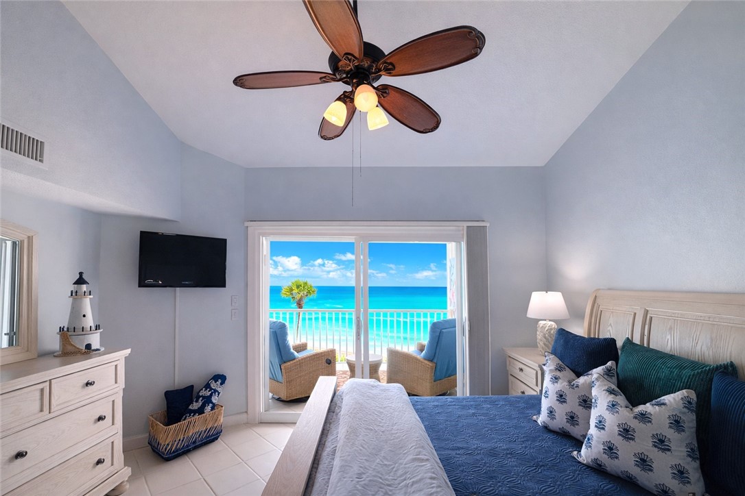 8880 N Sea Oaks Way 302