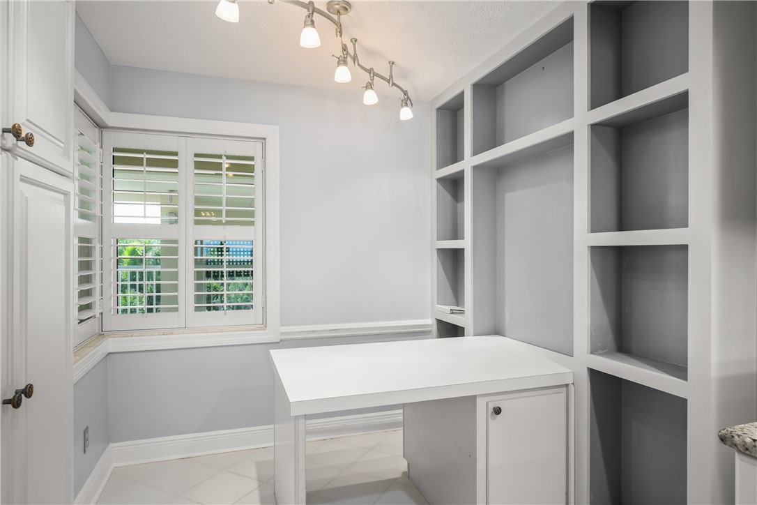 8880 N Sea Oaks Way 302