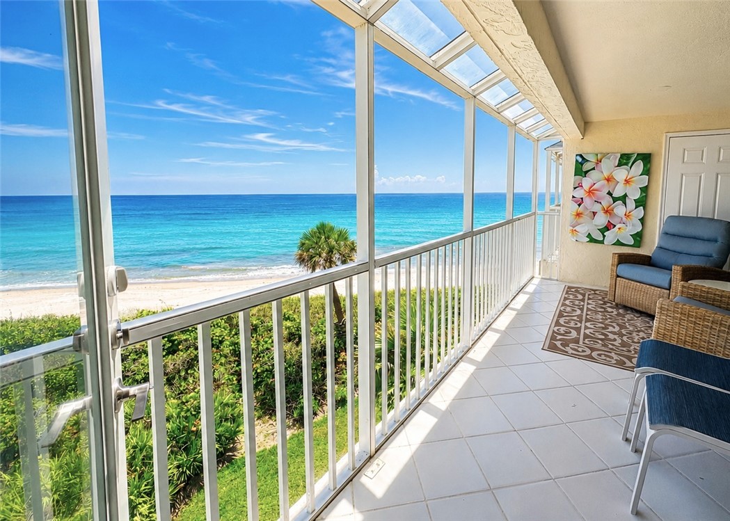 8880 N Sea Oaks Way 302