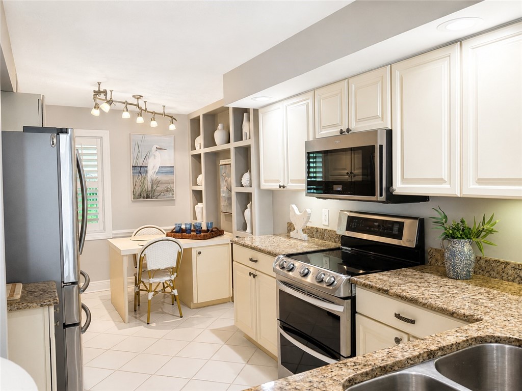 8880 N Sea Oaks Way 302