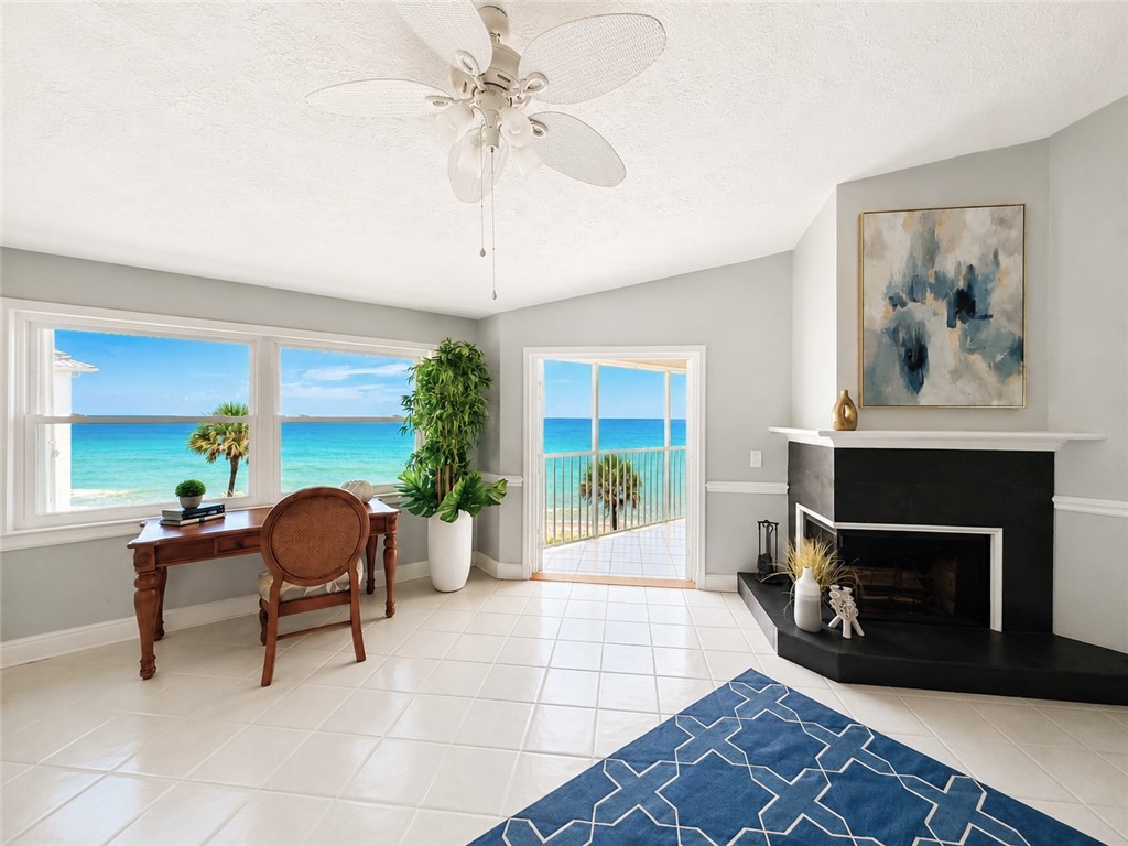 8880 N Sea Oaks Way 302