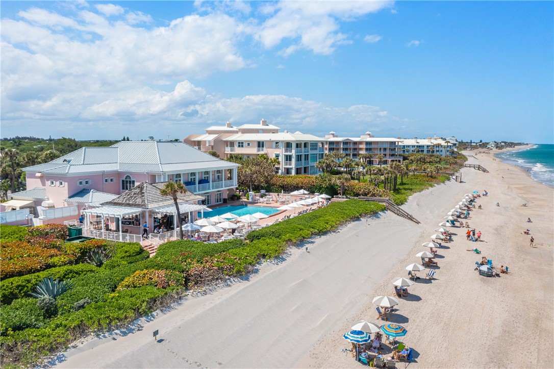 8880 N Sea Oaks Way 302
