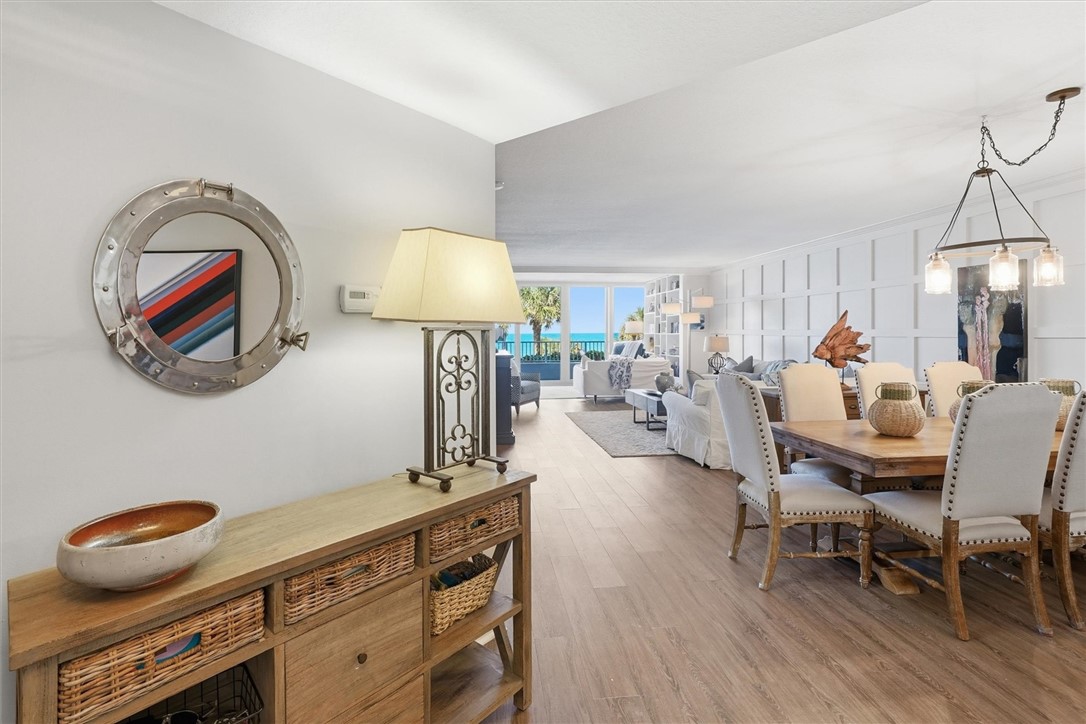 8866 S Sea Oaks Way 202