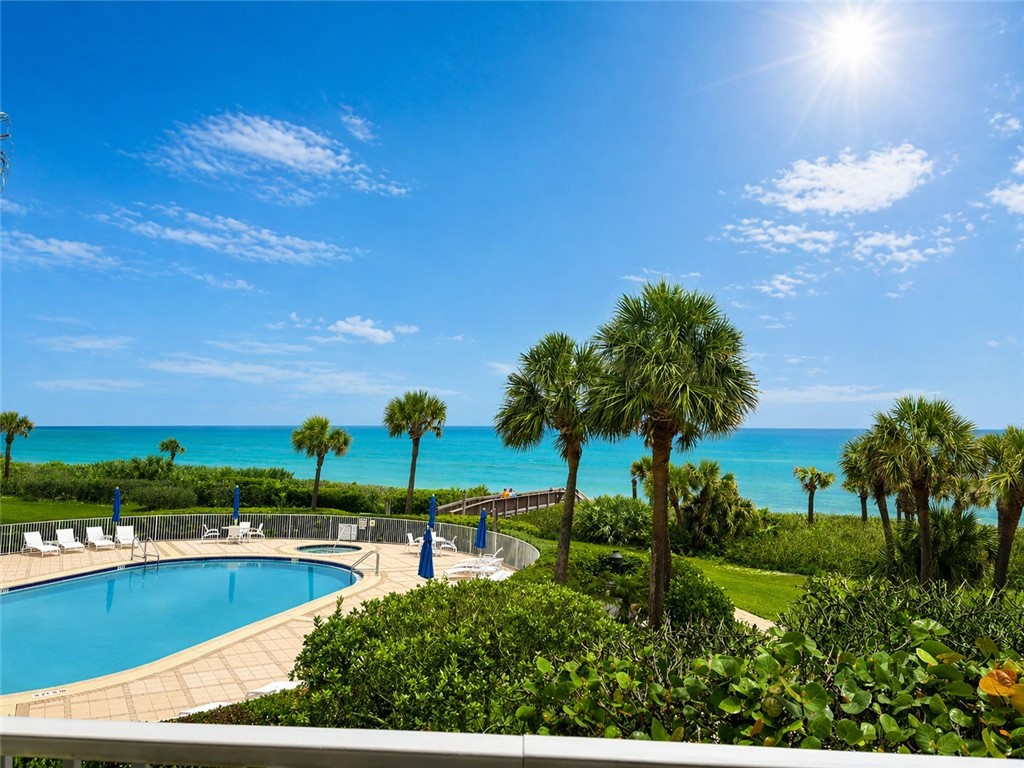 8866 S Sea Oaks Way 202