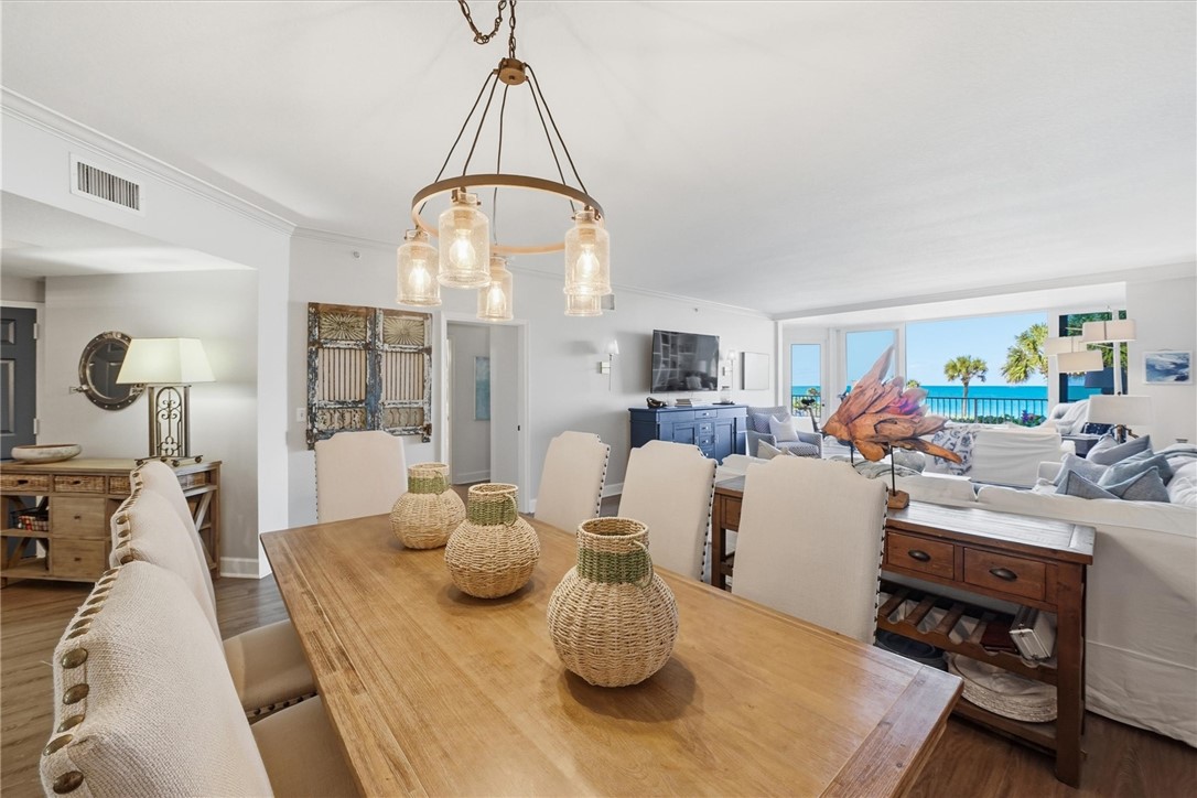 8866 S Sea Oaks Way 202