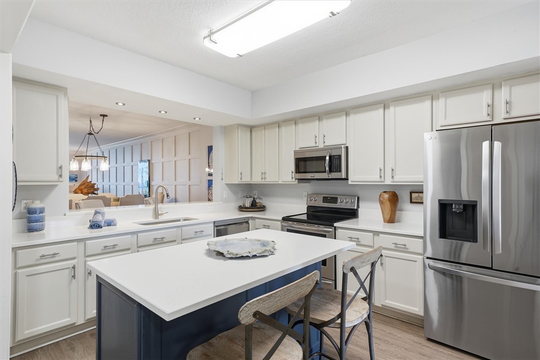 8866 S Sea Oaks Way 202