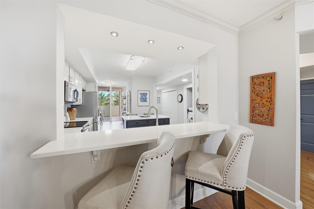 8866 S Sea Oaks Way 202