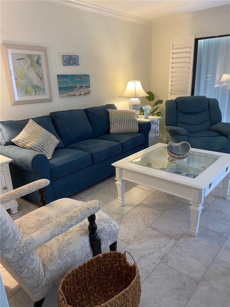 4009 Silver Palm Drive 3