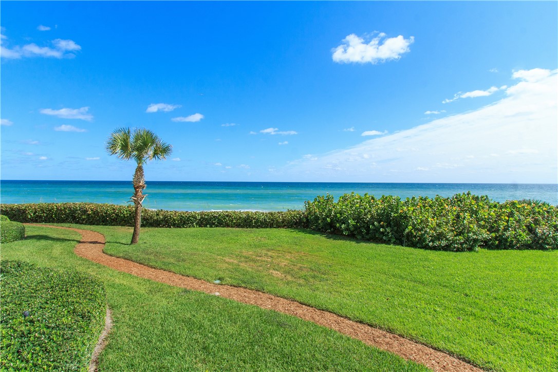 8830 S Sea Oaks Way 106