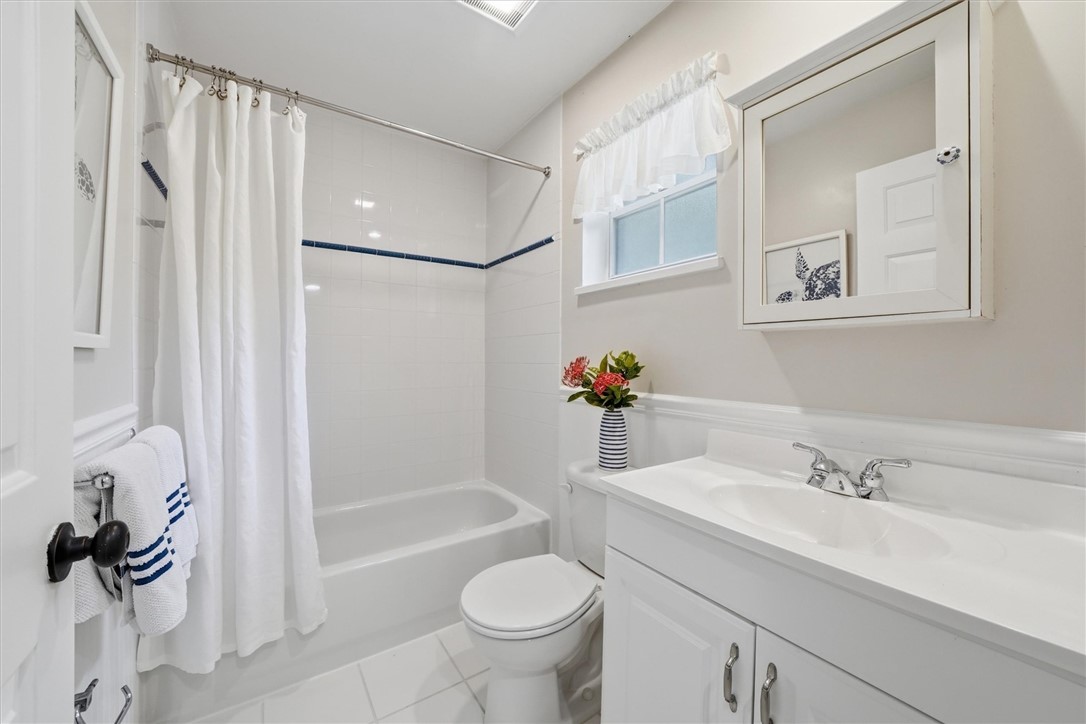 1195 Winding Oaks Circle E 306