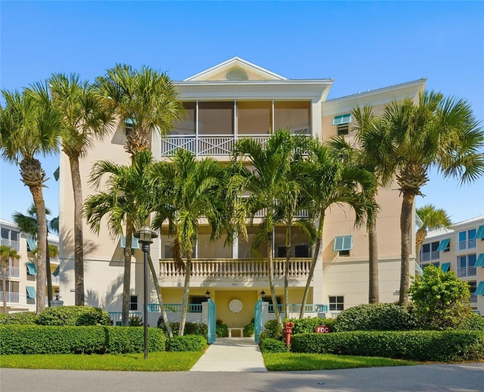 8814 S Sea Oaks Way 306