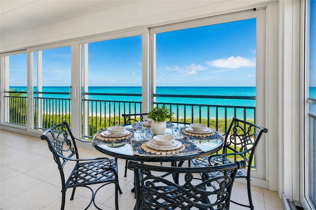 8814 S Sea Oaks Way 306