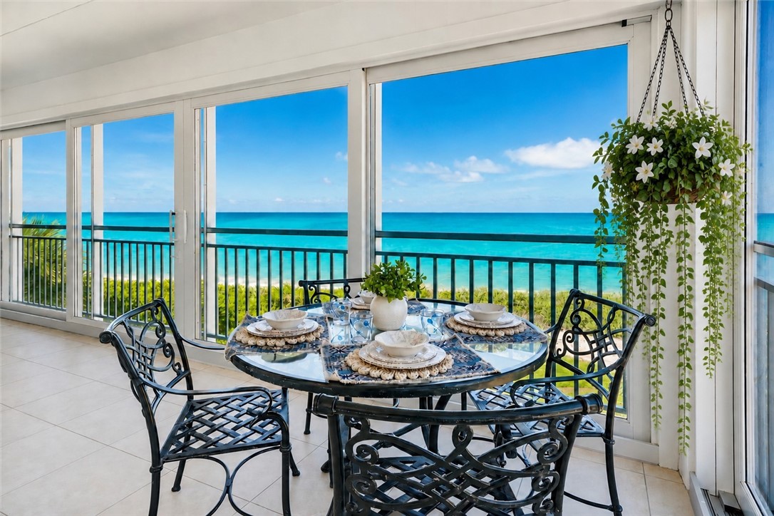 8814 S Sea Oaks Way 306