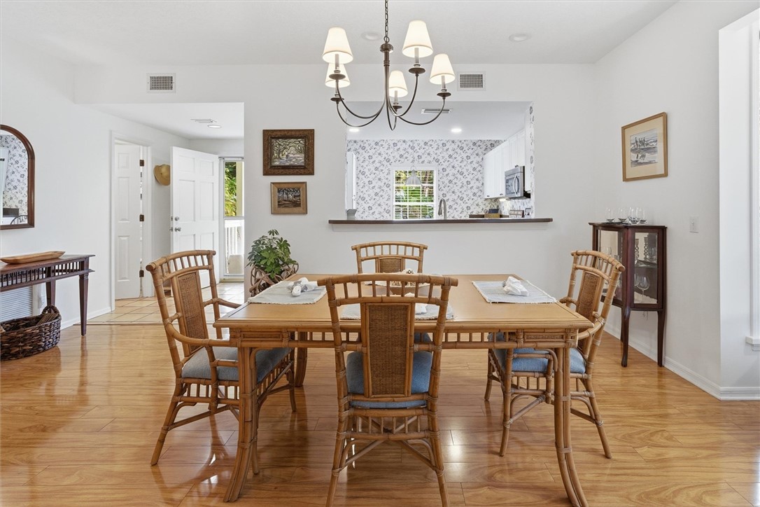 1340 Ivy Court 213