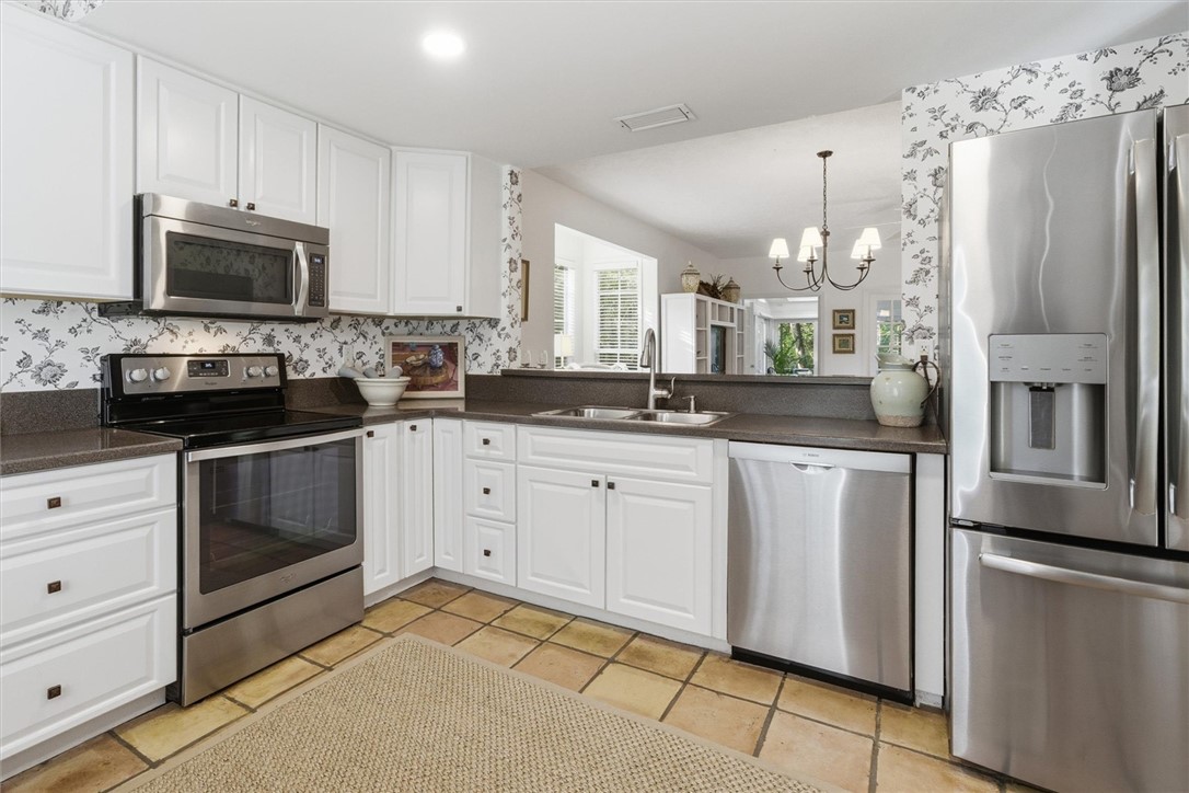 1340 Ivy Court 213