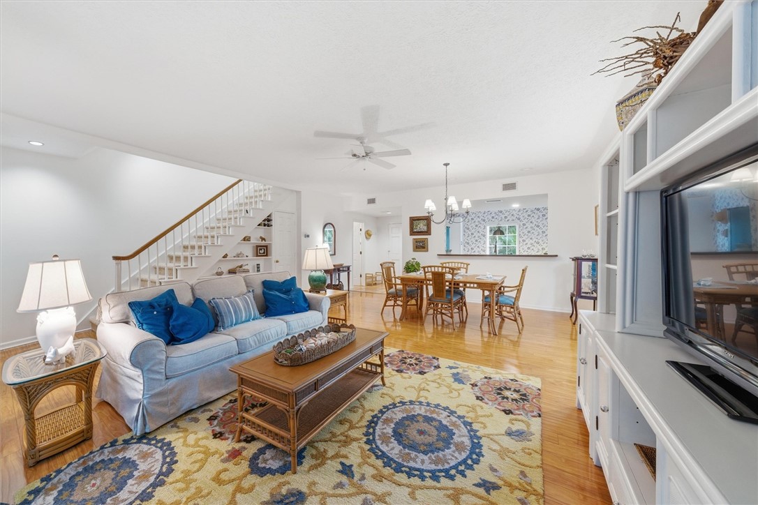 1340 Ivy Court 213