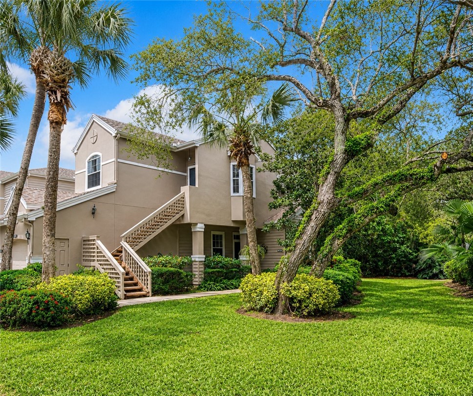 1440 Winding Oaks Circle W 204