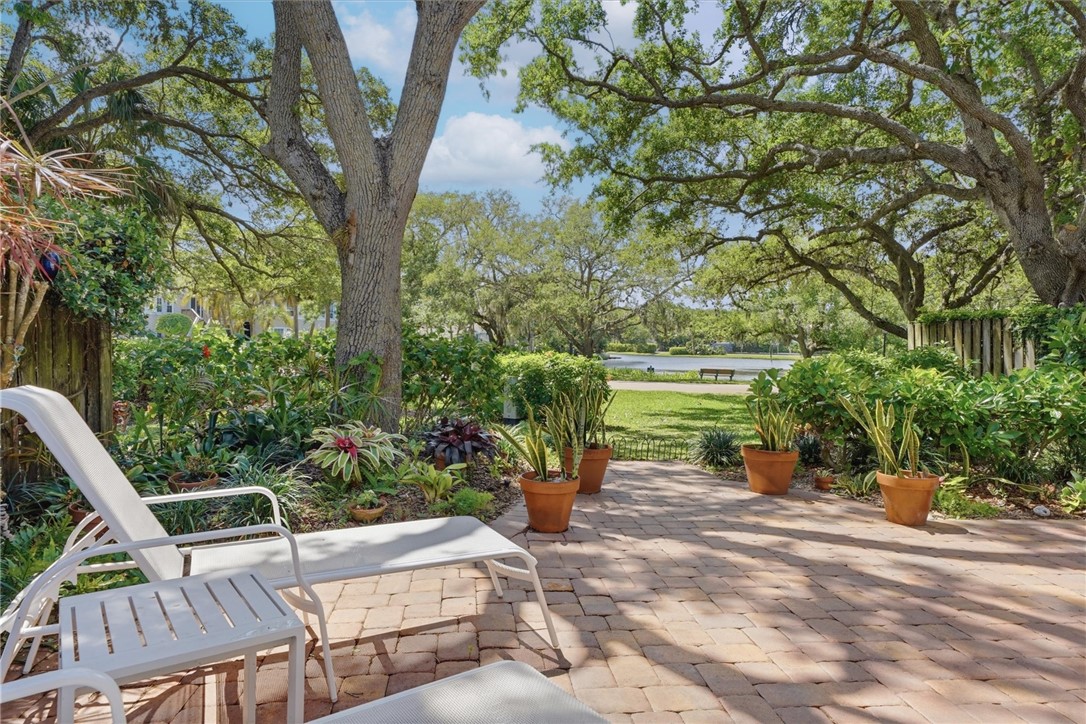 1543 Sabal Court