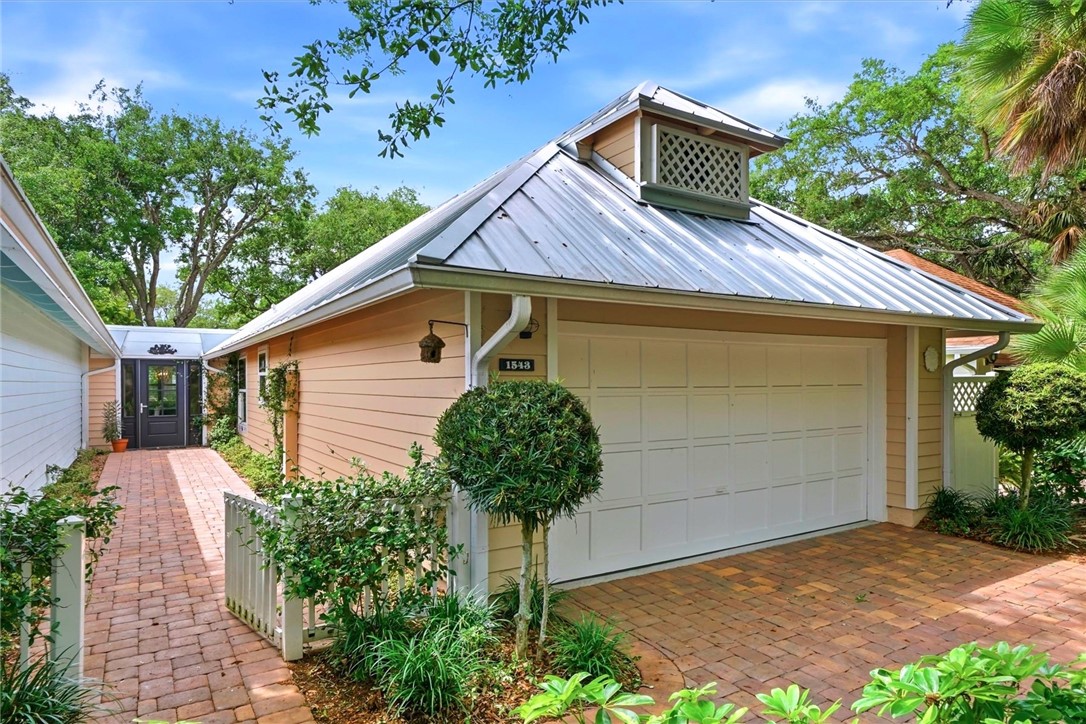 1543 Sabal Court