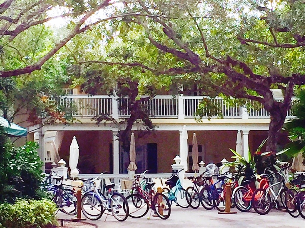 1275 Palmetto Court 114