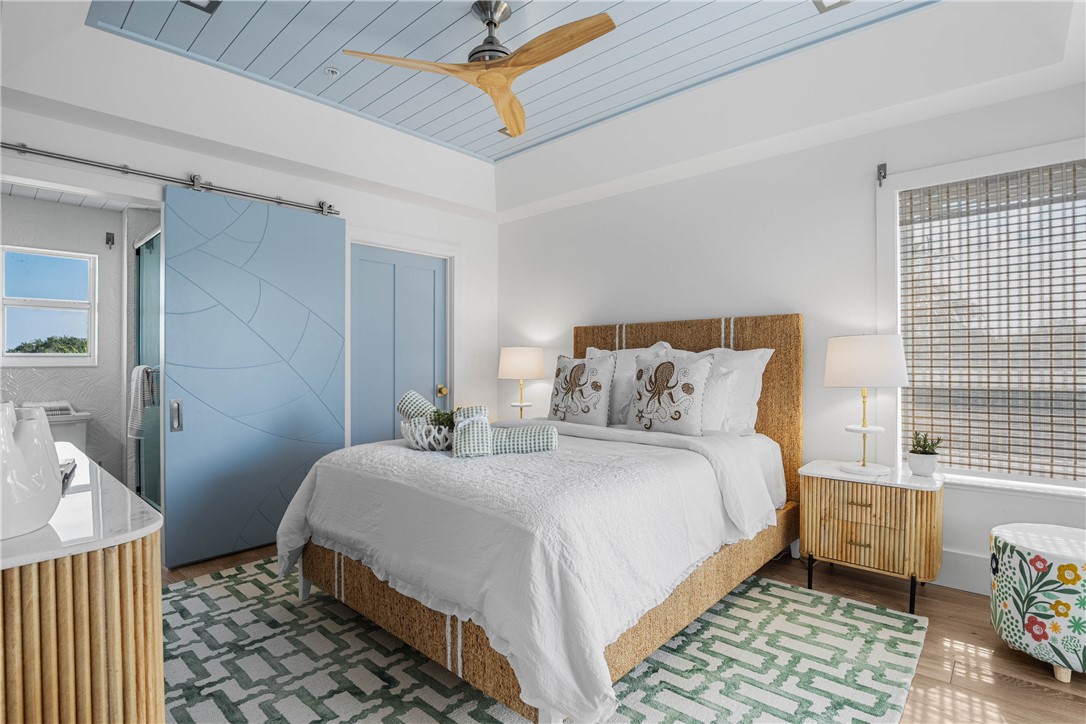 8835 W Orchid Island Circle 605