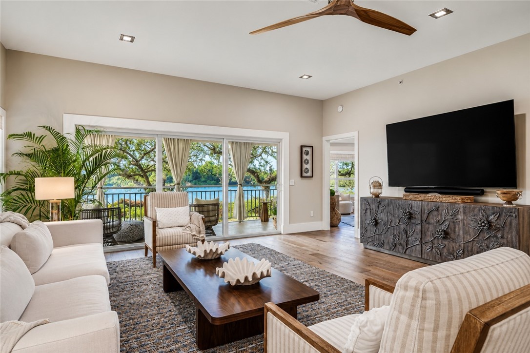 8835 W Orchid Island Circle 605