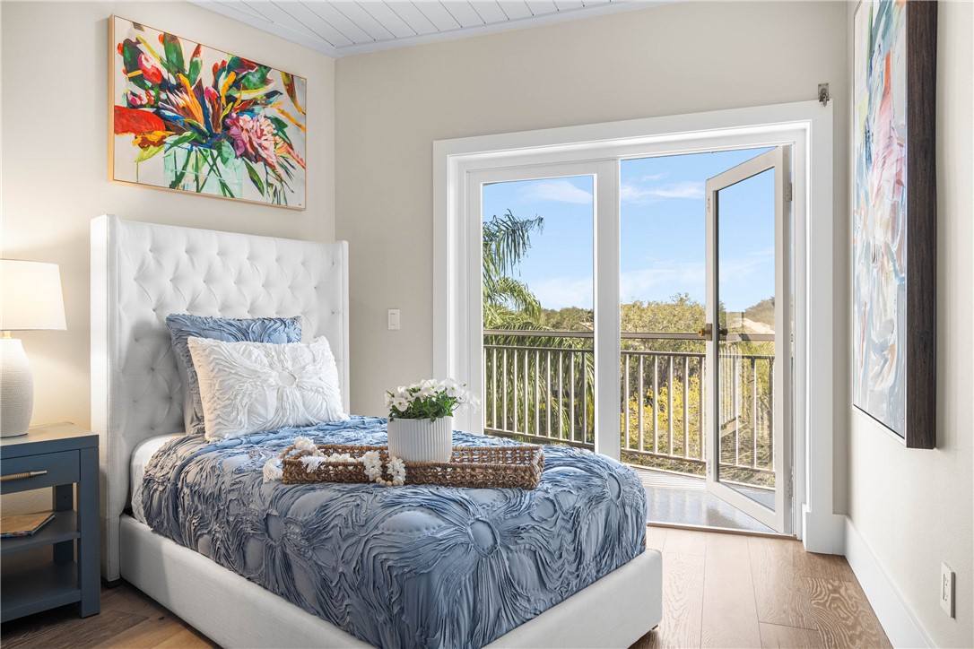 8835 W Orchid Island Circle 605
