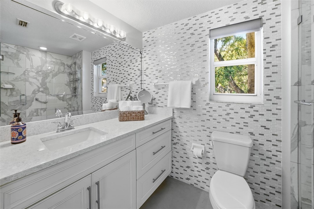 8785 W Orchid Island Circle 201
