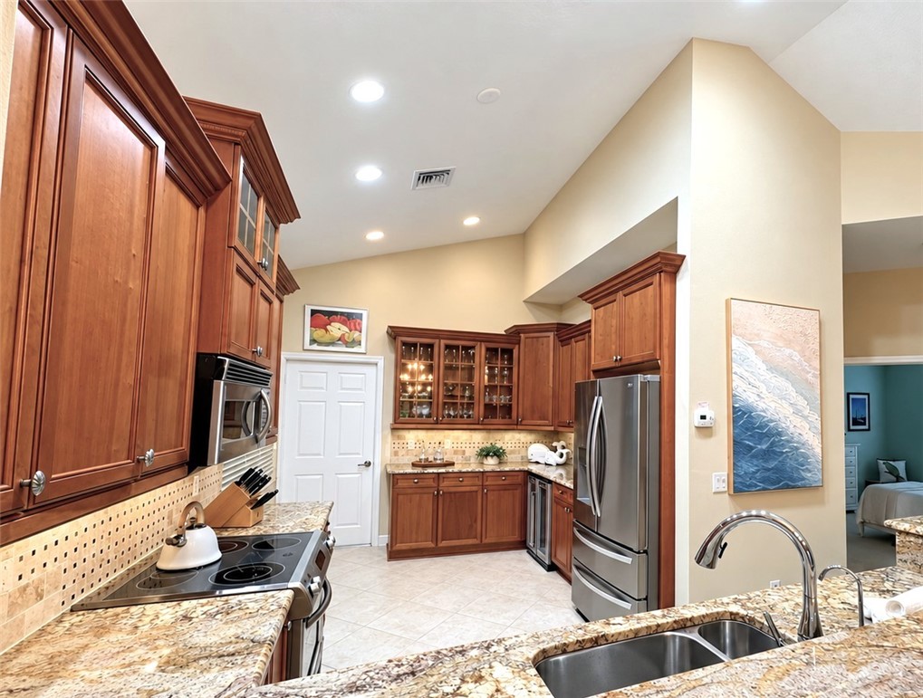 1740 N Orchid Island Circle