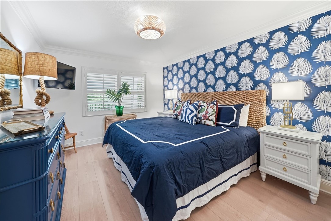 8880 N Sea Oaks Way 103
