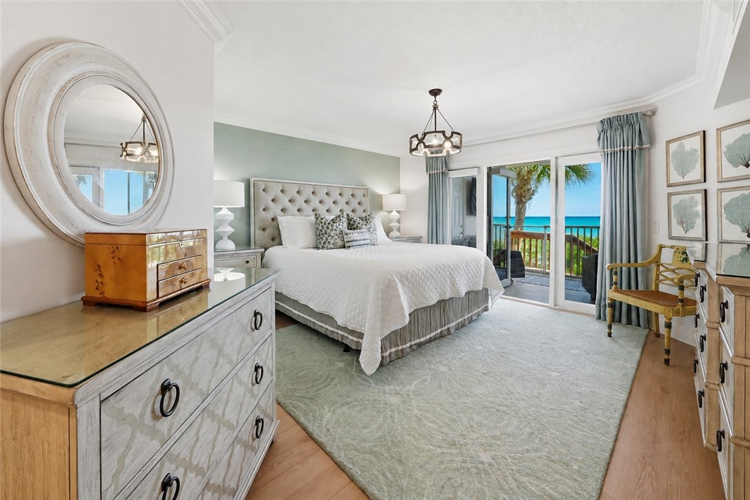 8880 N Sea Oaks Way 103