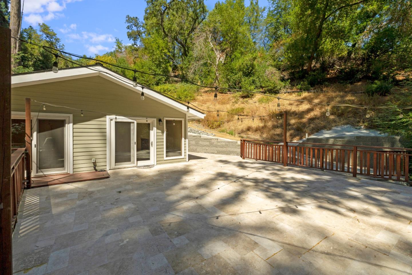 21599 Madrone DR