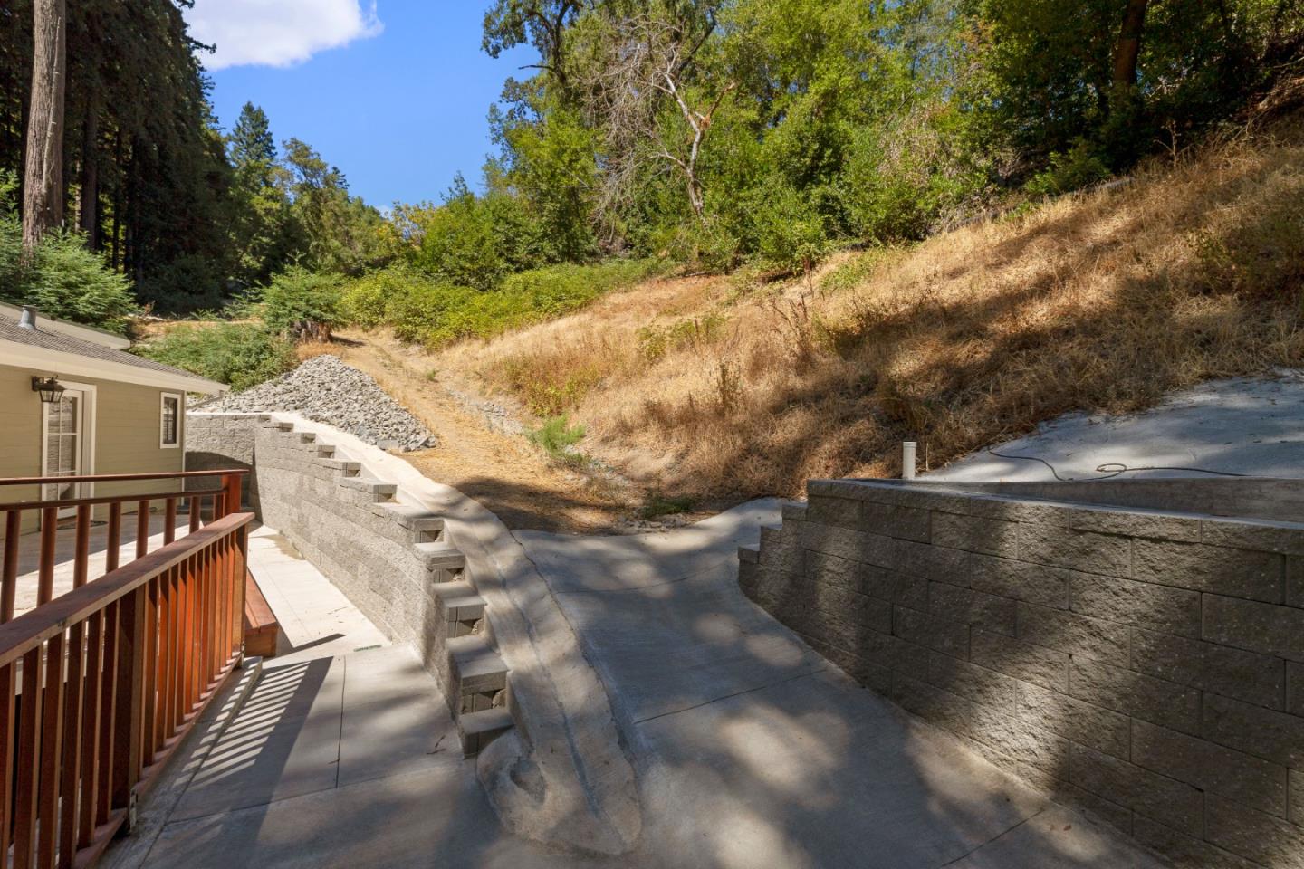 21599 Madrone DR