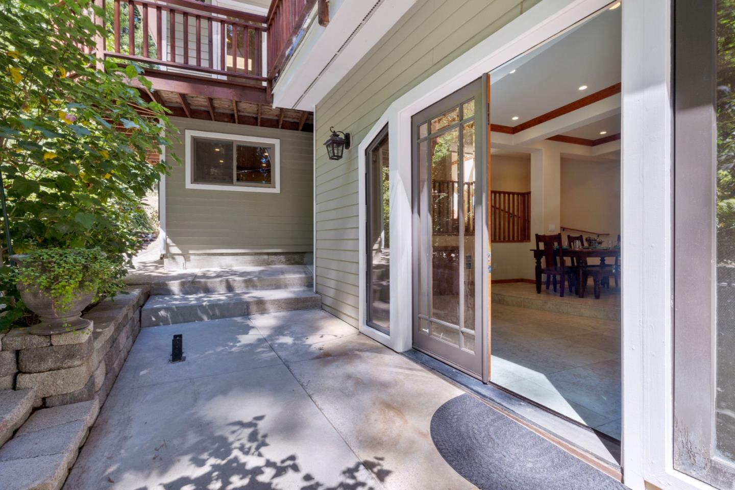 21599 Madrone DR