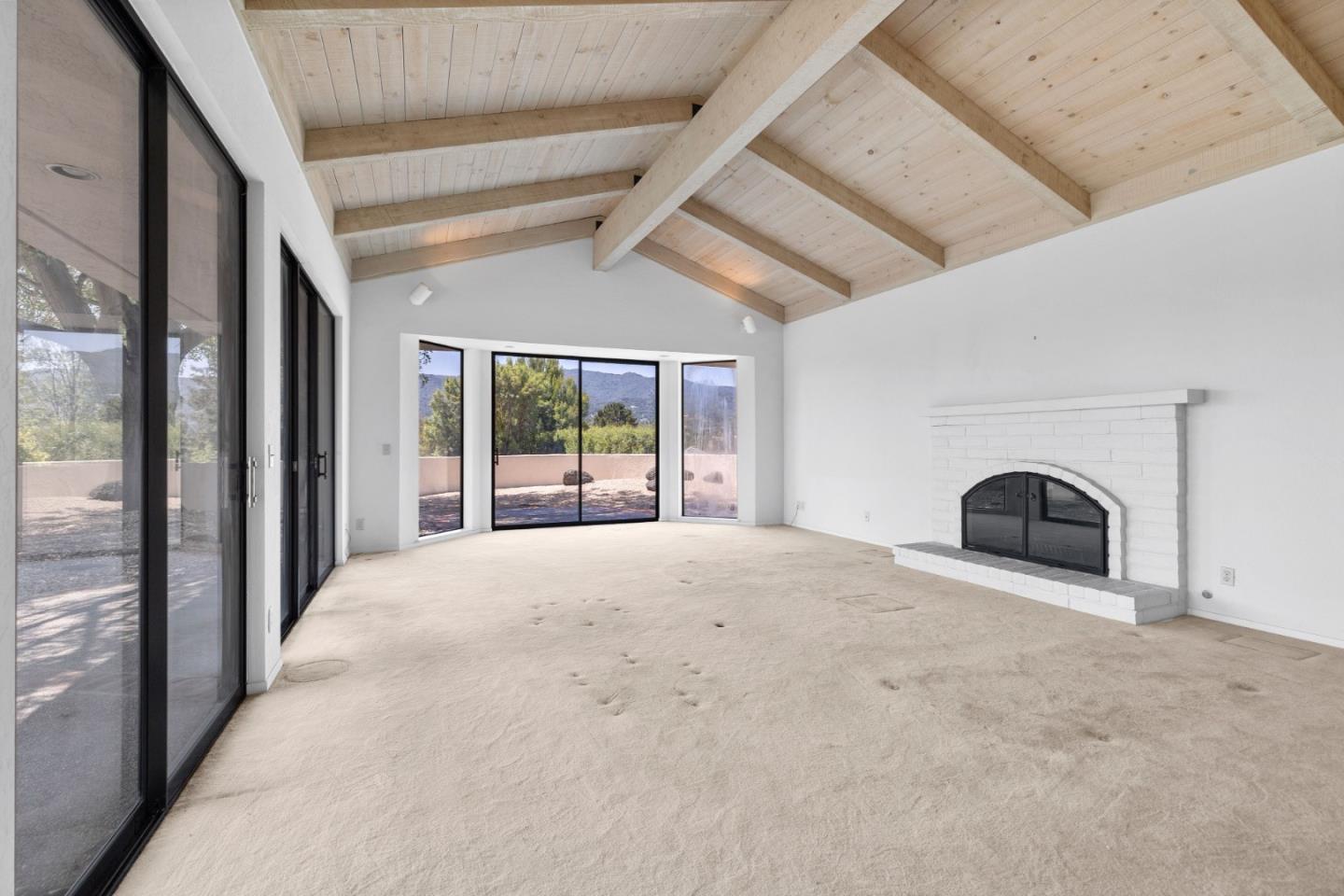 1091 Valley View Court