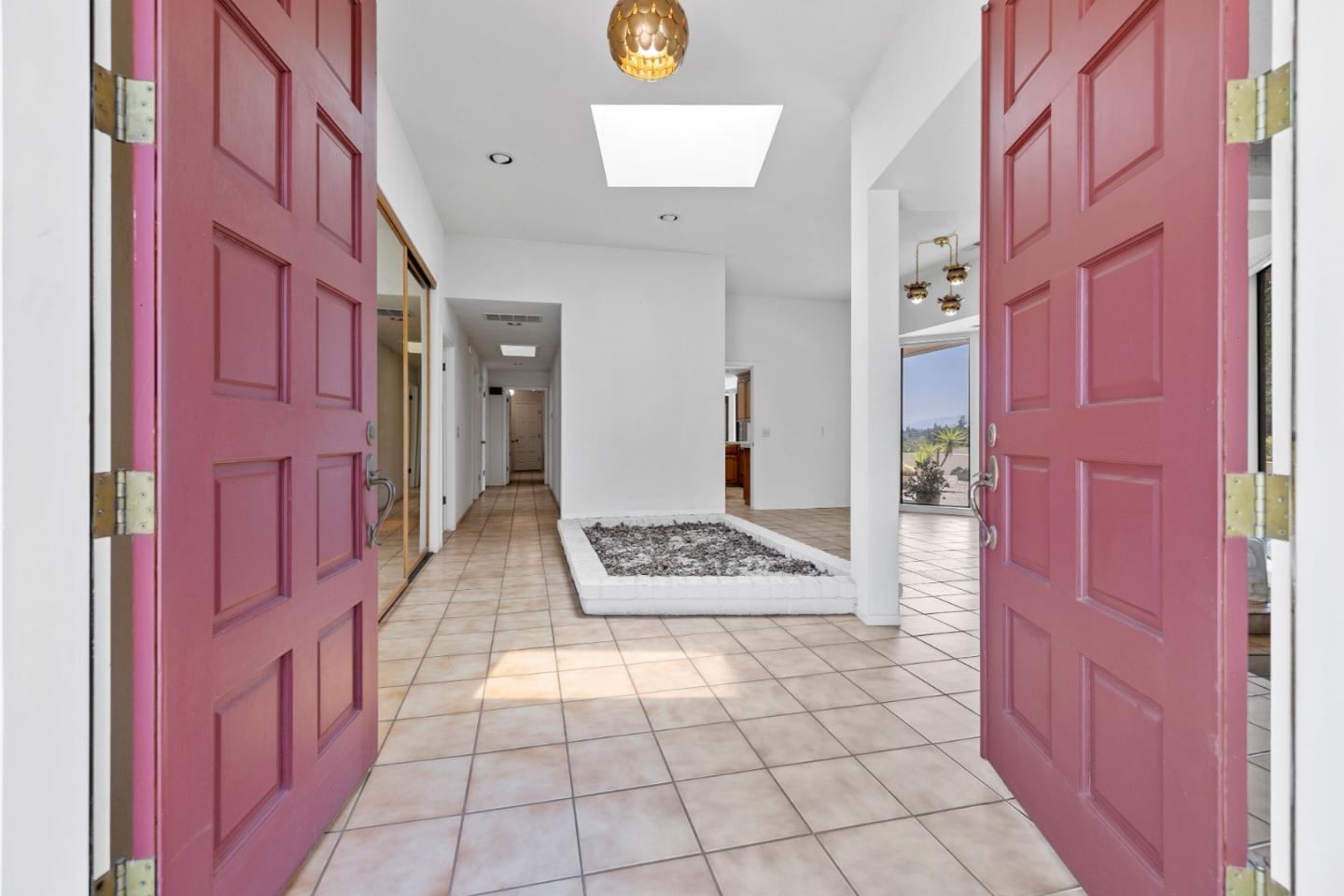 1091 Valley View Court