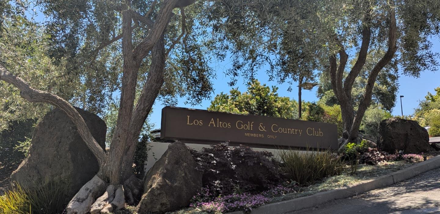 1091 Valley View Court