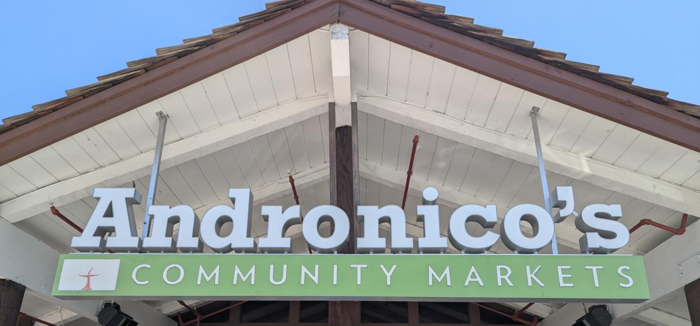 1091 Valley View Court