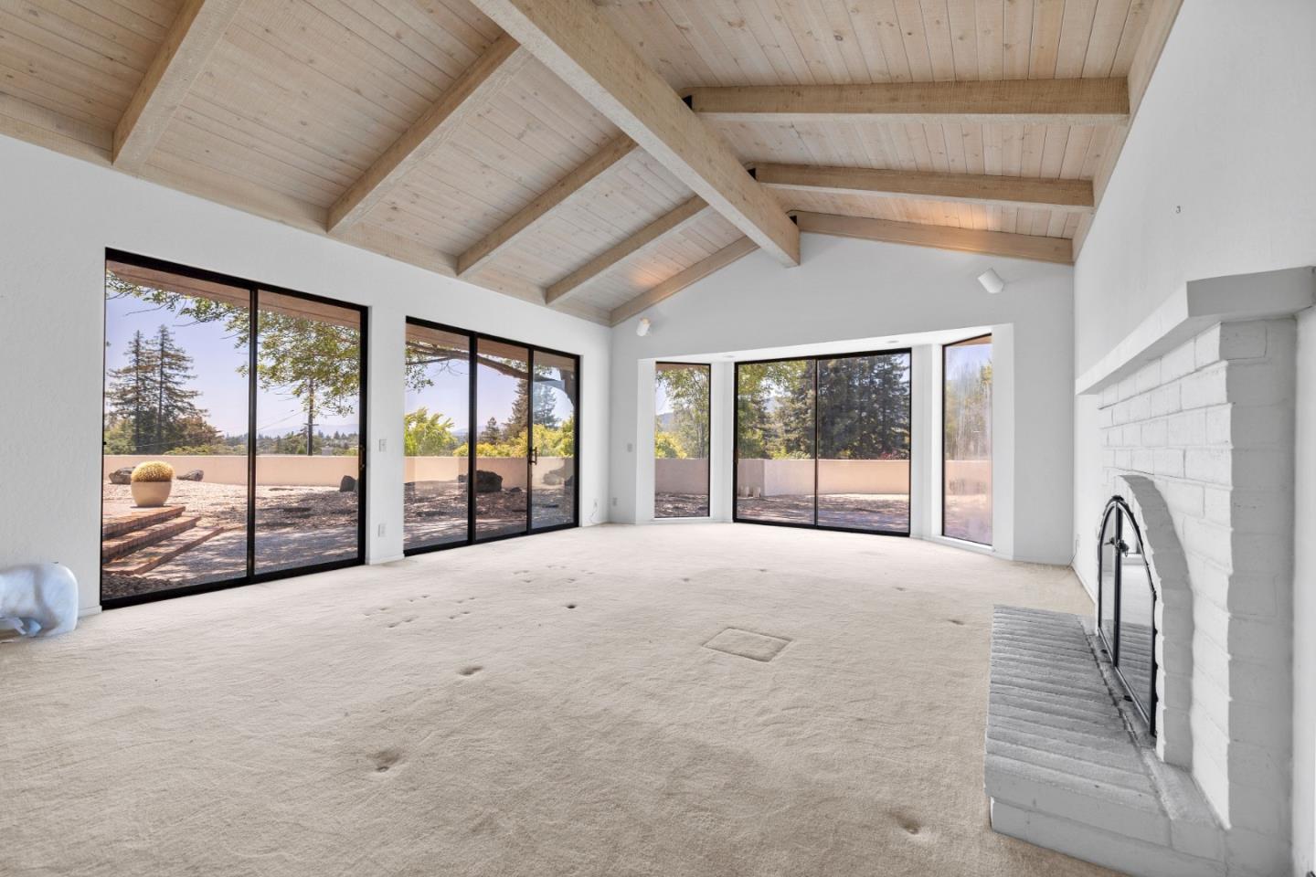 1091 Valley View Court