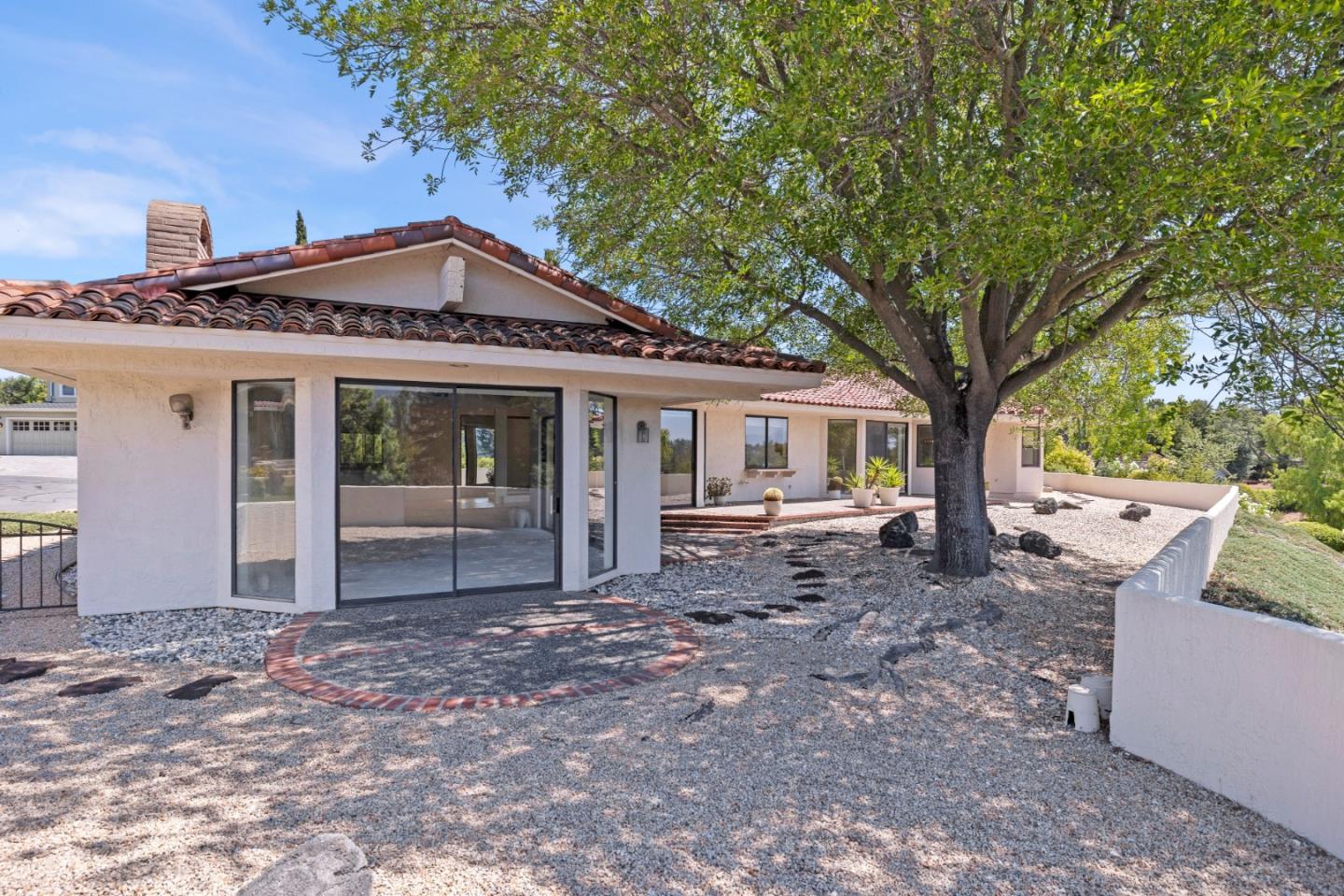 1091 Valley View Court