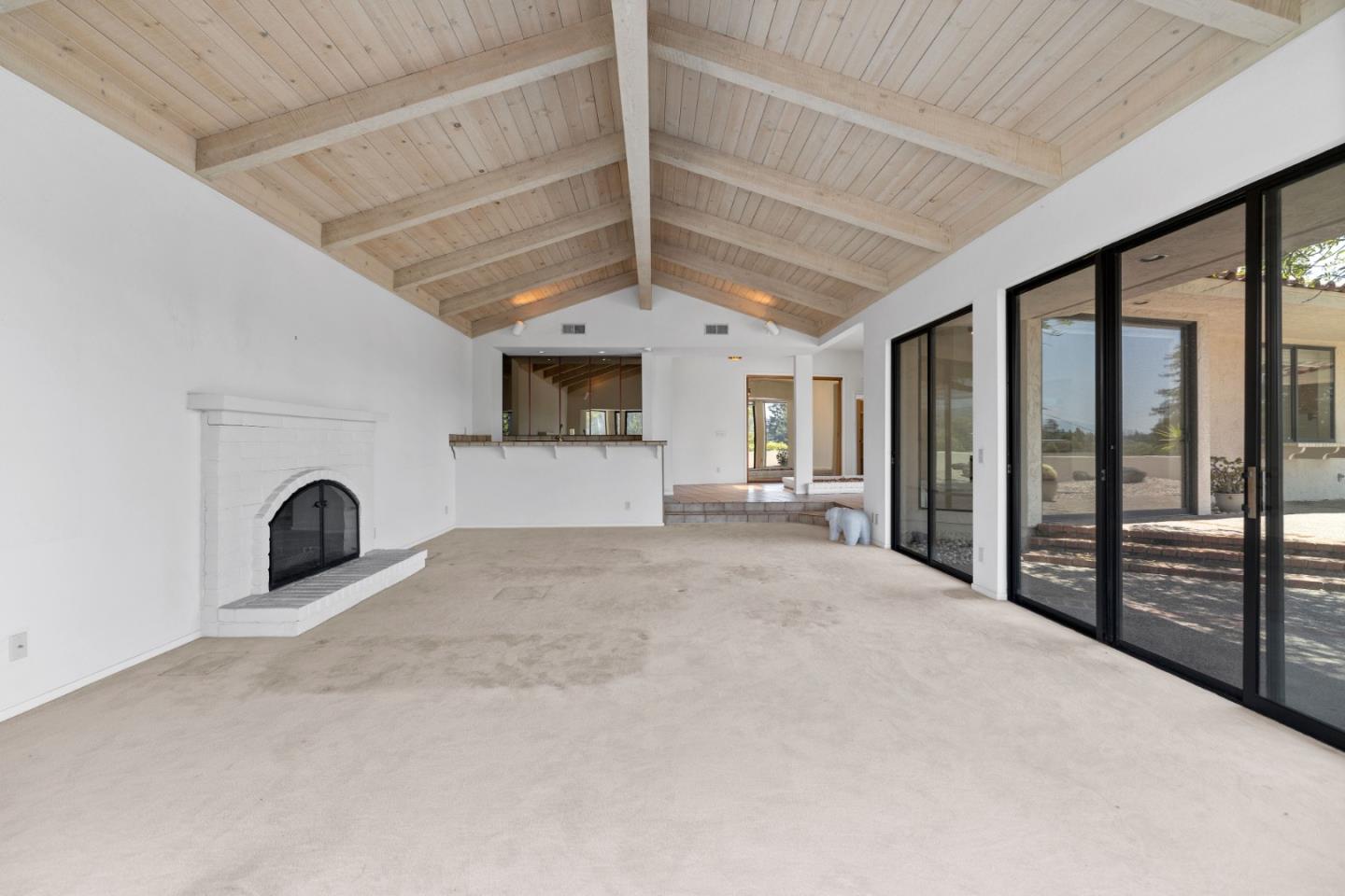 1091 Valley View Court