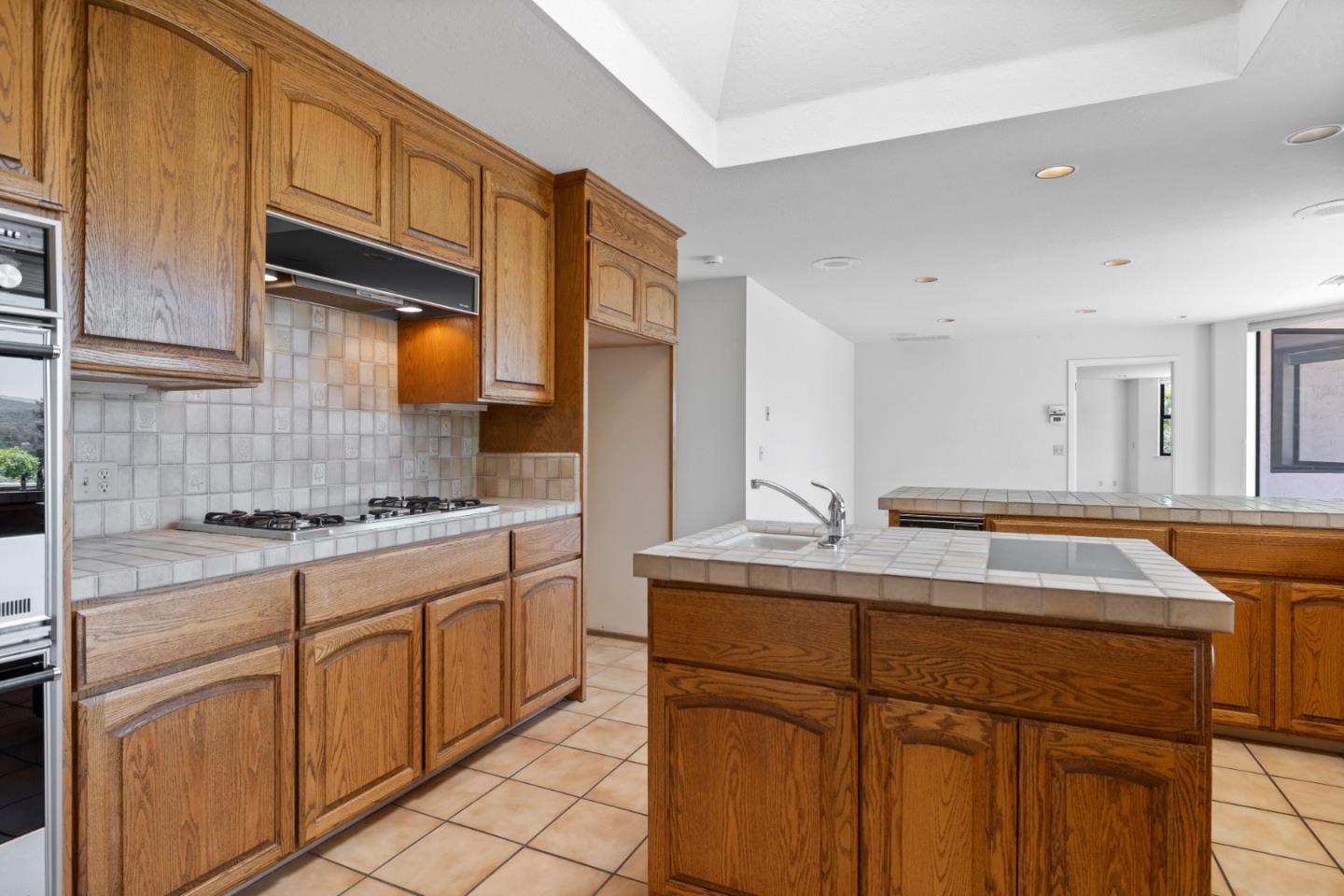 1091 Valley View Court