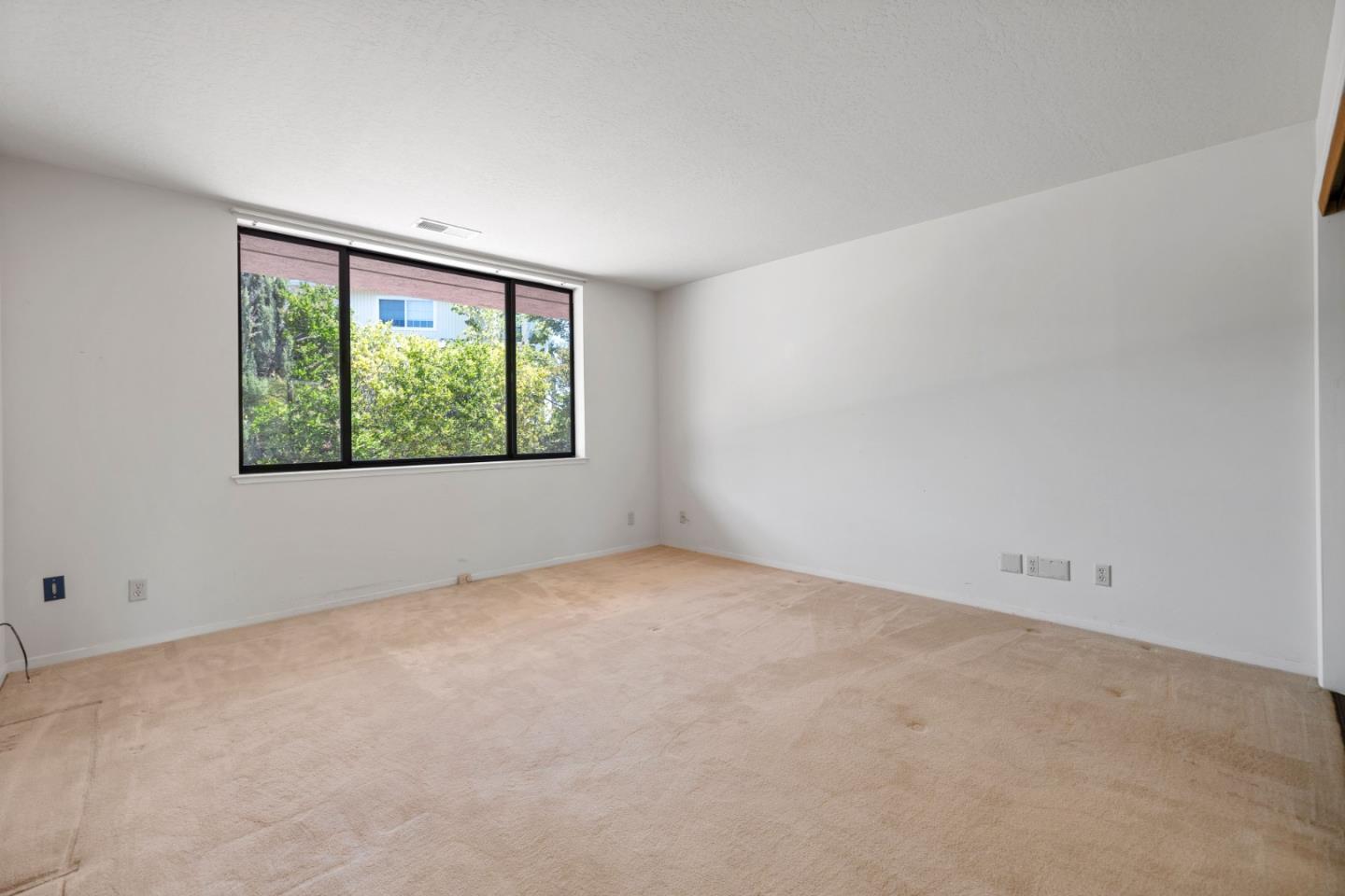 1091 Valley View Court