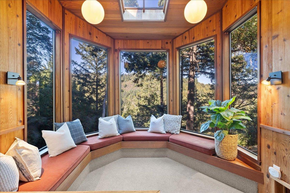 22163 Miller Ridge Road